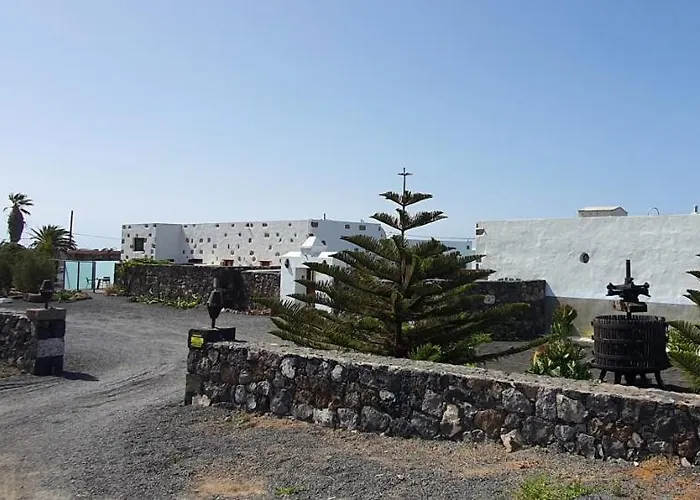 Caserio Leandro Iv Villa