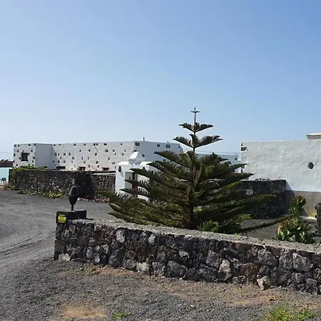 Caserio Leandro Iv Villa