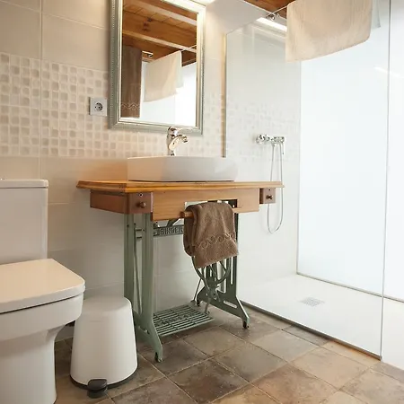 Caserio Leandro Iv Tías